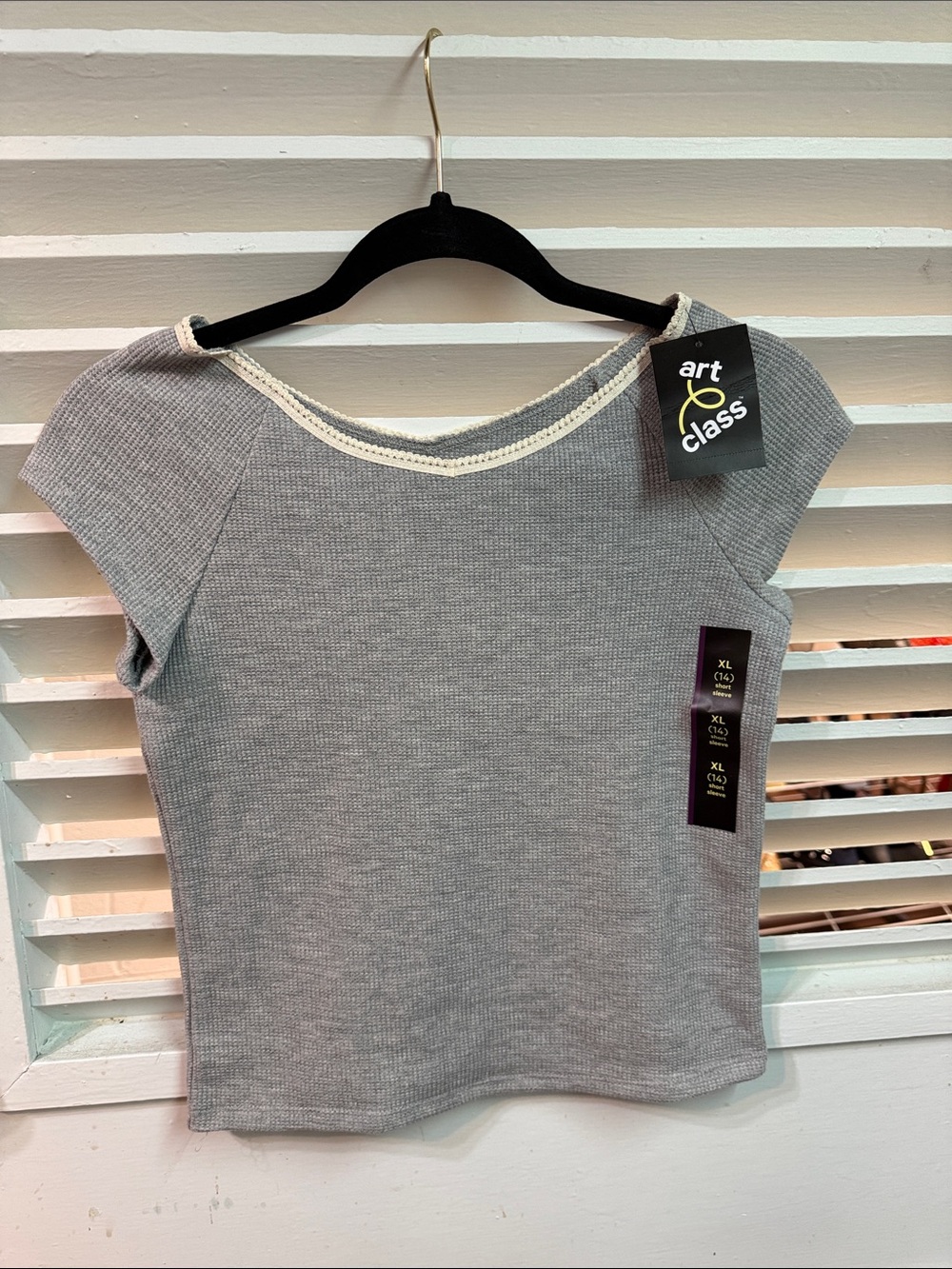 art class Gray Ribbed Short Sleeve Top with Cream Trim